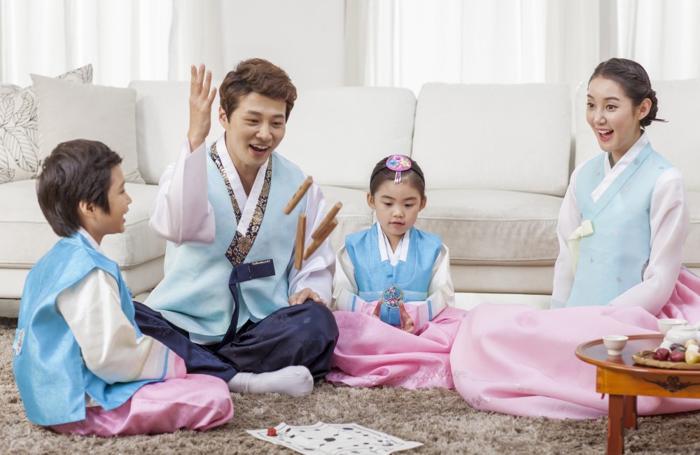 명절맞이 전통놀이와 떡국 나눔으로 함께한 설 행사 게시물 첨부 이미지